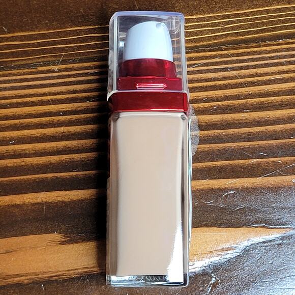 REVLON AGE DEFYING 3X Liquid Foundation SPF 20 - 30 SOFT BEIGE✨️NEW✨️ - Picture 6 of 8